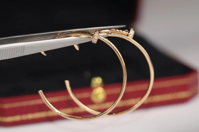 Sporty Cartier Earrings 217492