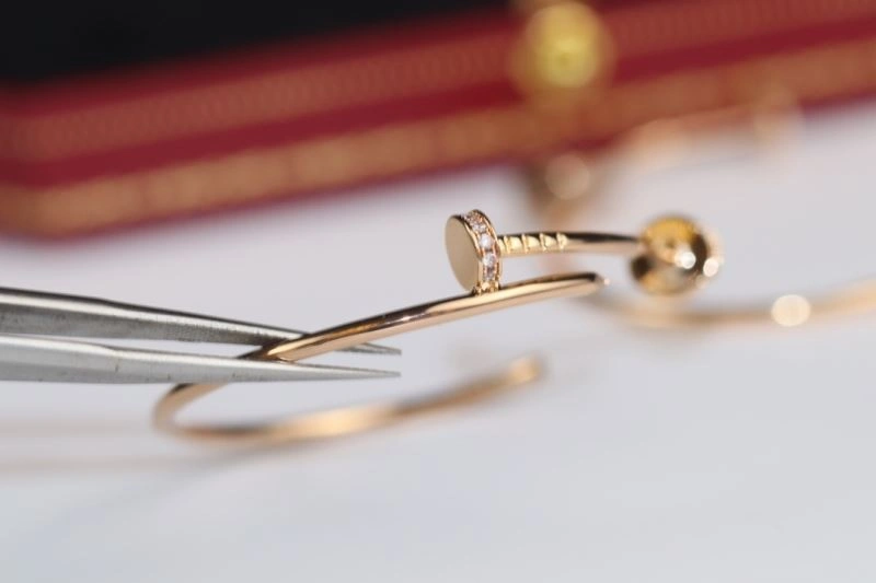 Sporty Cartier Earrings 217492