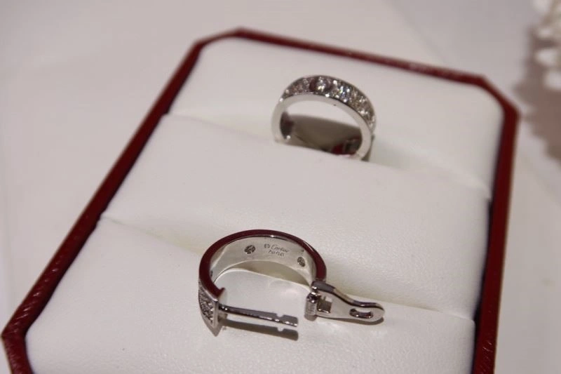 Cartier Earrings Original 217434