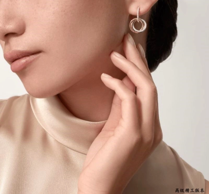 Cartier Earrings Effortless 217344