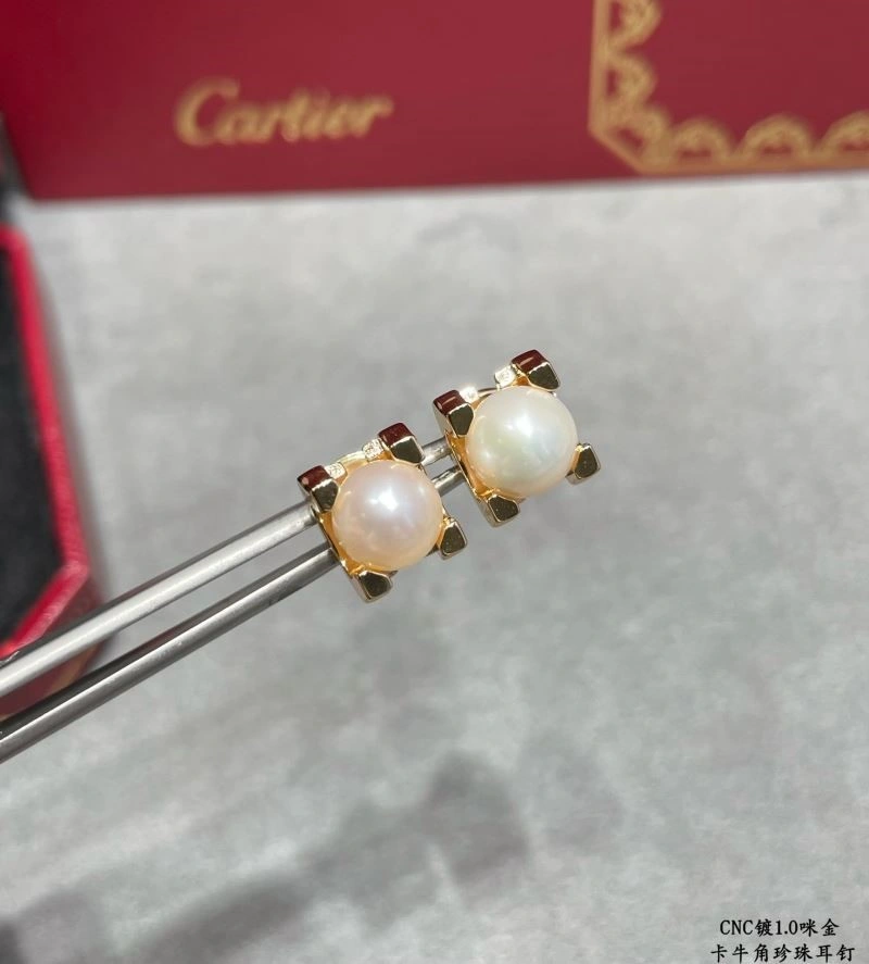 Trendsetting Cartier Earrings 217348