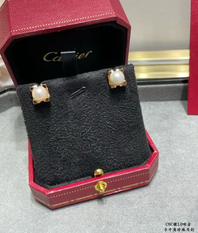 Trendsetting Cartier Earrings 217348
