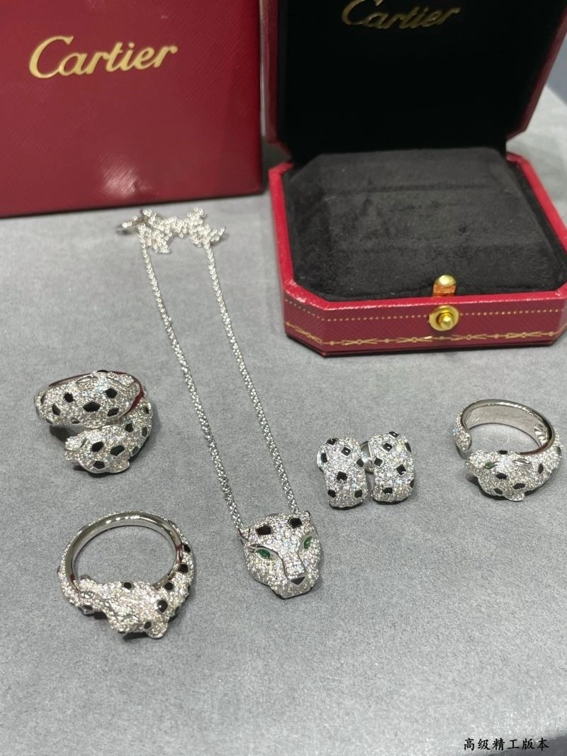 Cartier Earrings Packable 217325