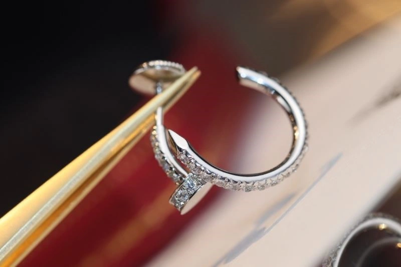 Elegant Cartier Earrings 217187