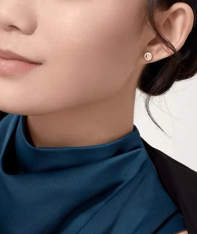 Supportive Cartier Earrings 217097