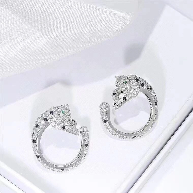Lightweight Cartier Earrings 216993