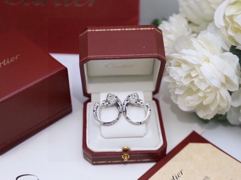 Lightweight Cartier Earrings 216993