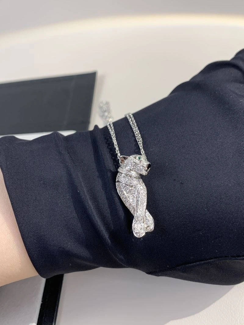 Sporty Cartier Necklaces 217676