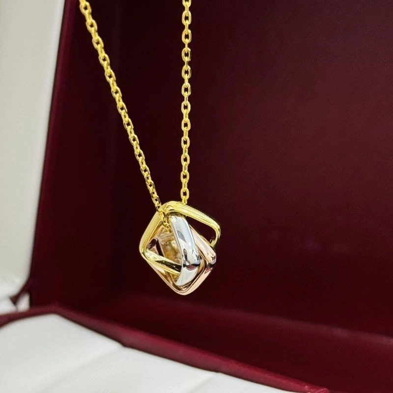 Snug Cartier Necklaces 217791