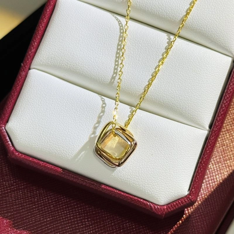 Snug Cartier Necklaces 217791