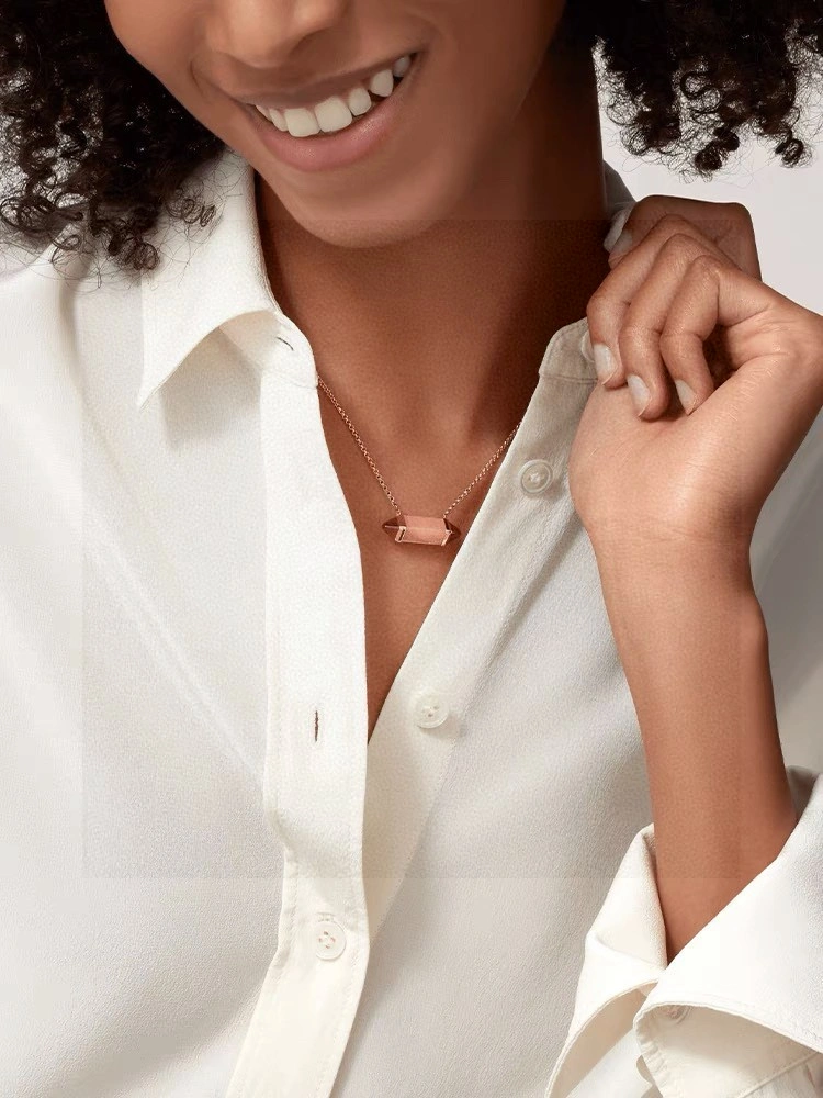Sleek Cartier Necklaces 217753