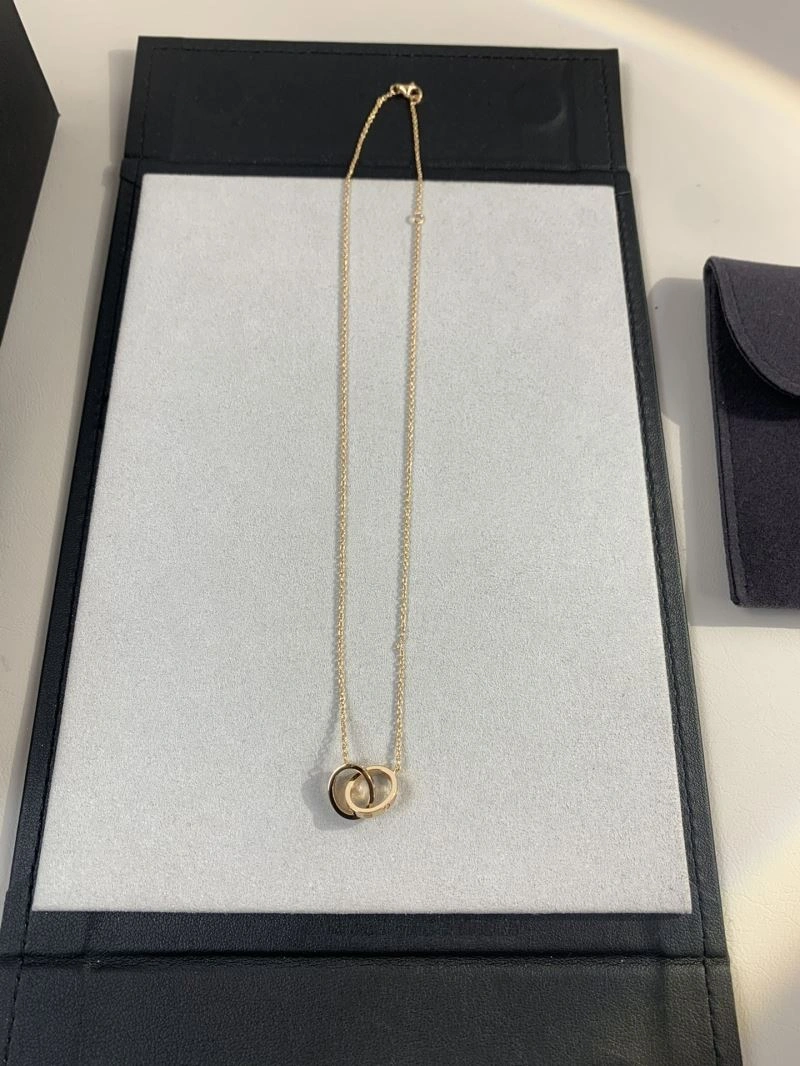 Seasonal Cartier Necklaces 217779