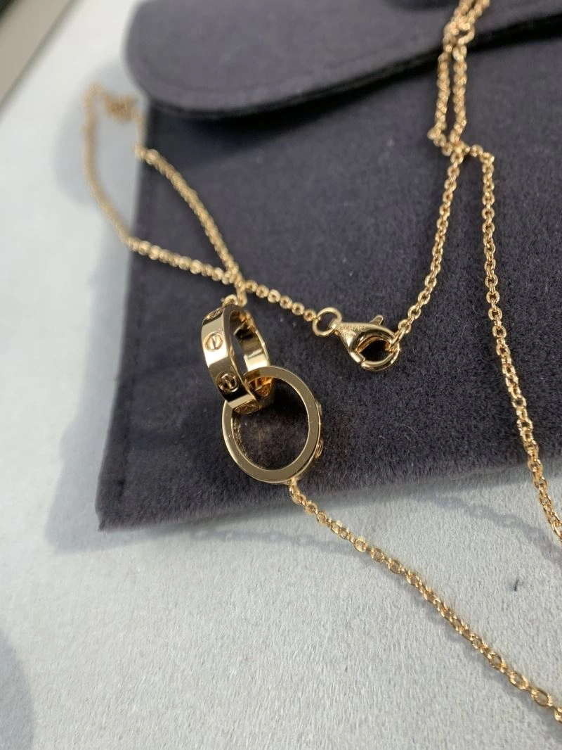 Seasonal Cartier Necklaces 217779