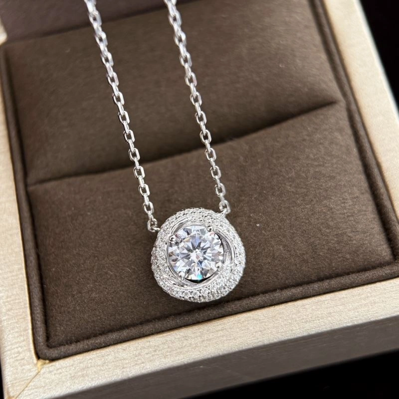 Elegant Cartier Necklaces 217642