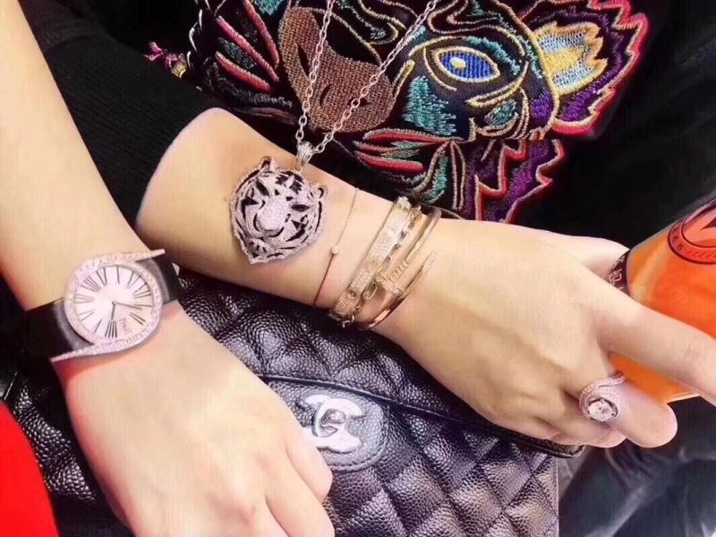 Affordable Cartier Necklaces 217539