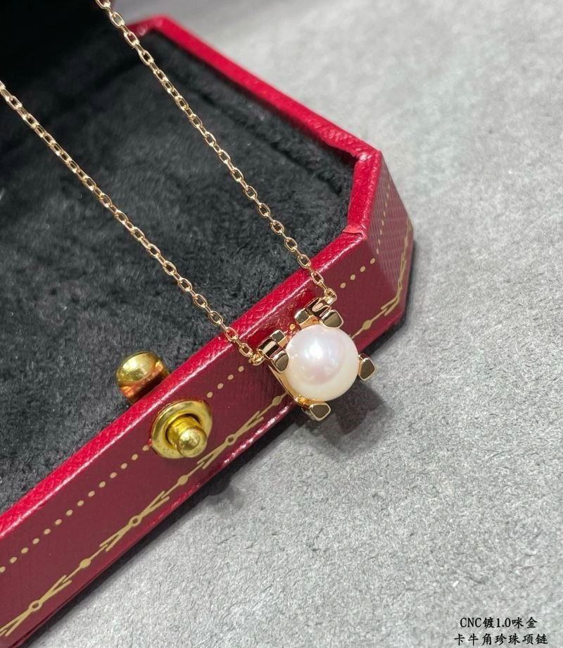 Breathable Cartier Necklaces 217290
