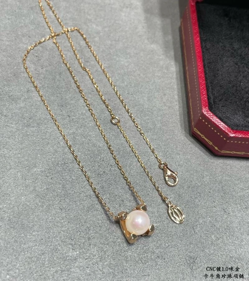 Breathable Cartier Necklaces 217290