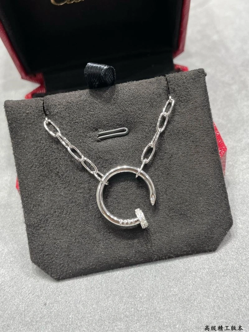Unisex Cartier Necklaces 217278