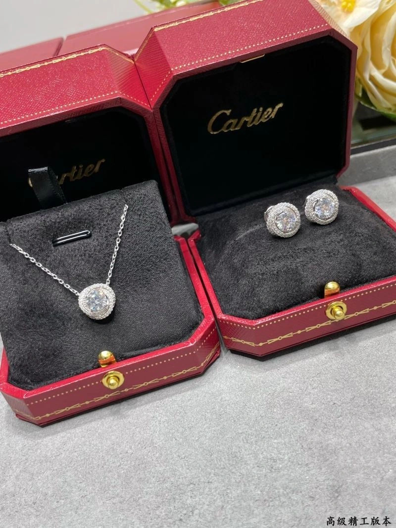 Cartier Necklaces ModernLook 217269