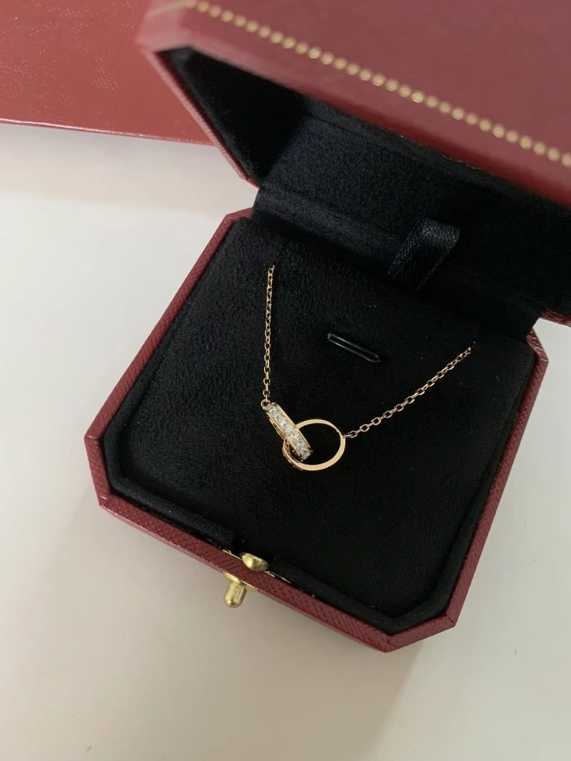 Cartier Necklaces Sleek 217259