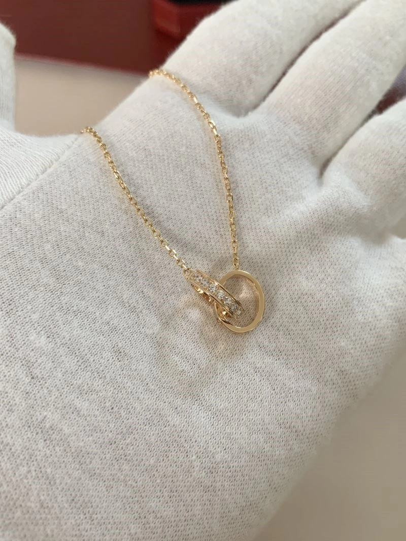 Cartier Necklaces Sleek 217259