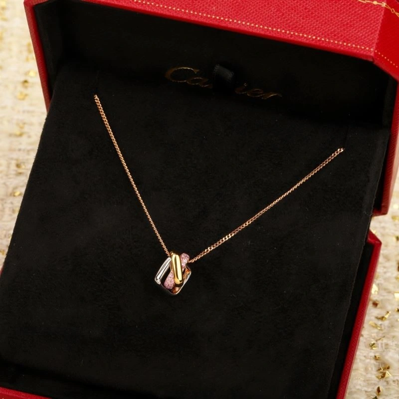 Cartier Necklaces Modern 217250