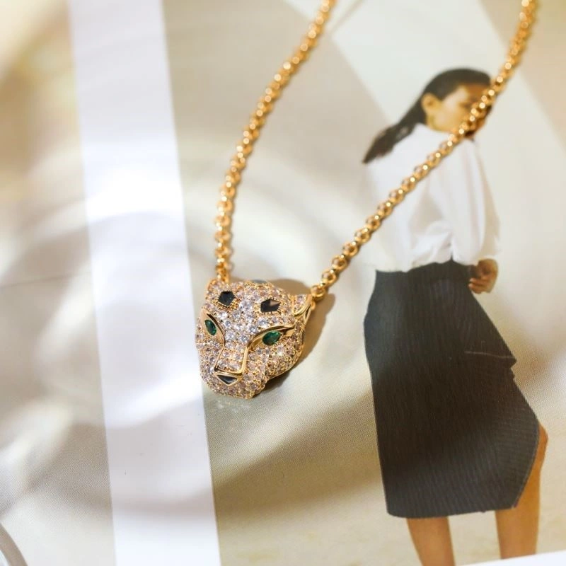 SmoothTexture Cartier Necklaces 217154