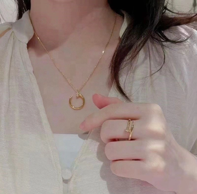 Bright Cartier Necklaces 217079