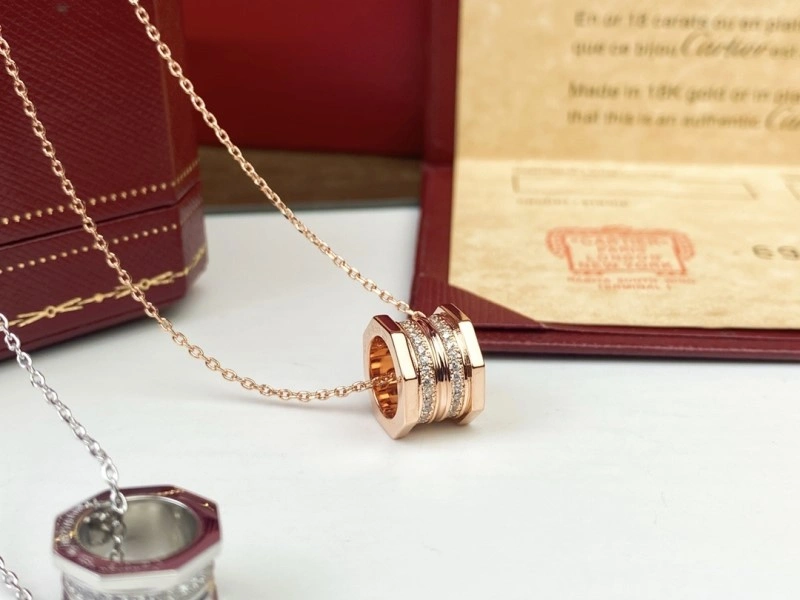Cartier Necklaces UrbanChic 216971