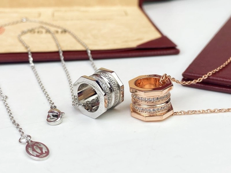 Cartier Necklaces UrbanChic 216971