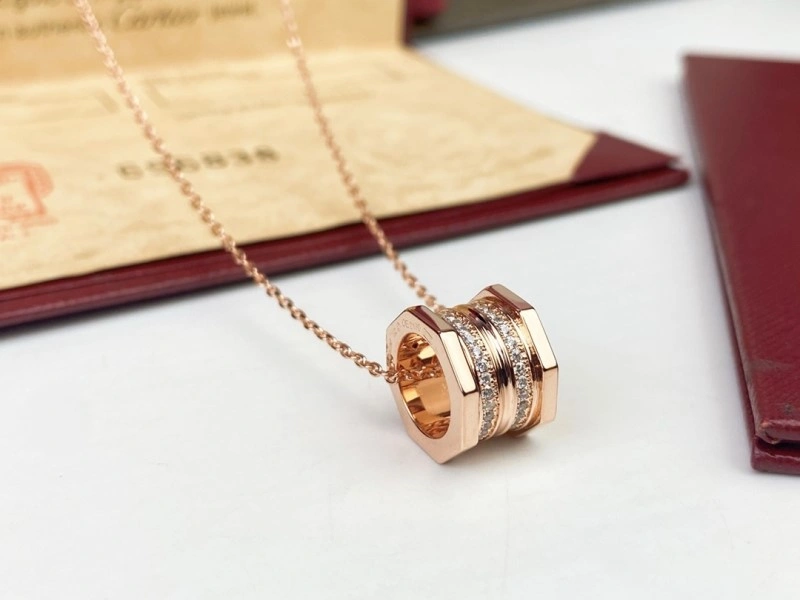 Cartier Necklaces UrbanChic 216971