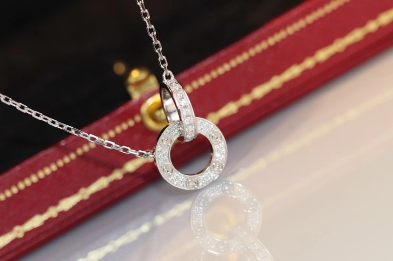 Cartier Necklaces Vibrant 216960