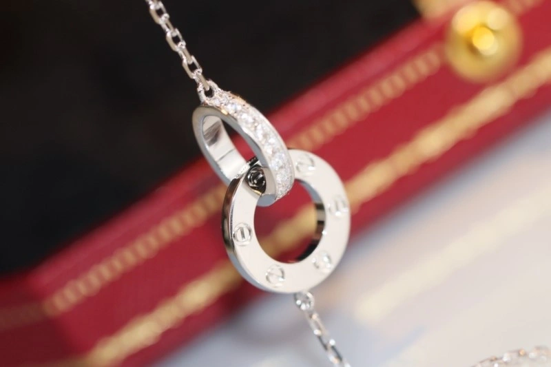 Cartier Necklaces Vibrant 216960