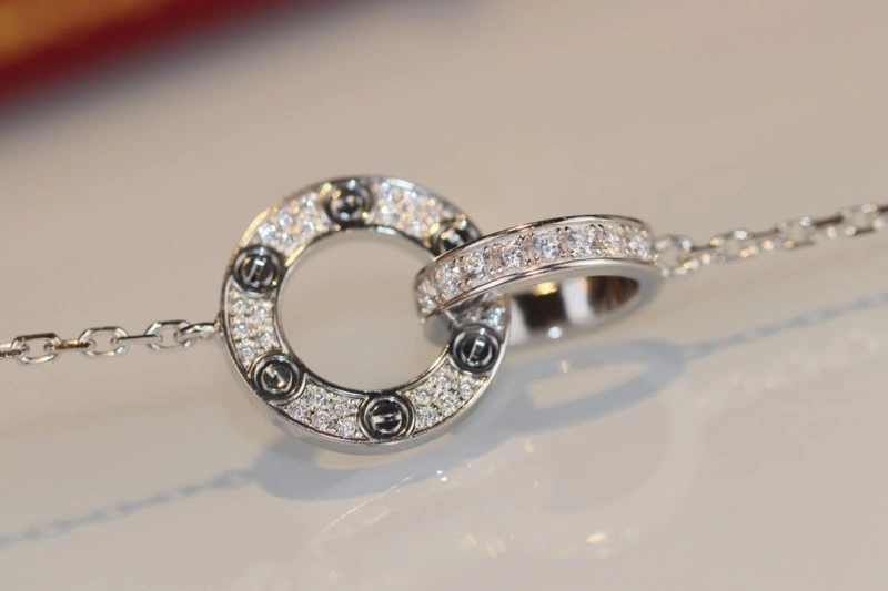 Cartier Necklaces Vibrant 216960
