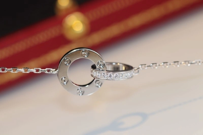 Cartier Necklaces Vibrant 216960