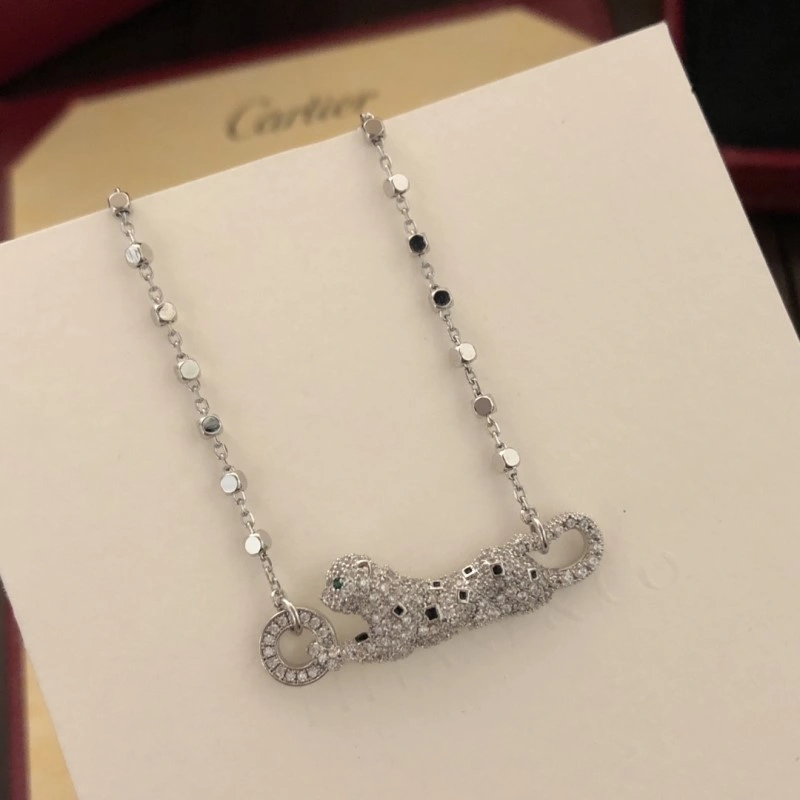Cartier Necklaces Classic 216952