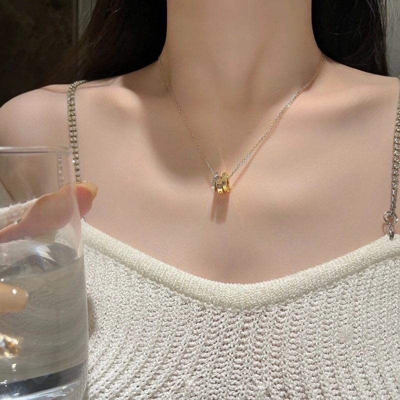 WellDesigned Cartier Necklaces 216944