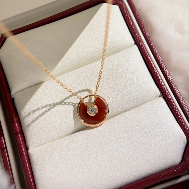 Cartier Necklaces Minimalist 216934