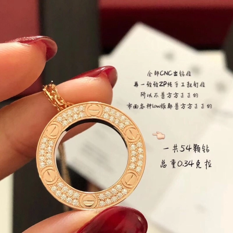 Sleek Cartier Necklaces 216953