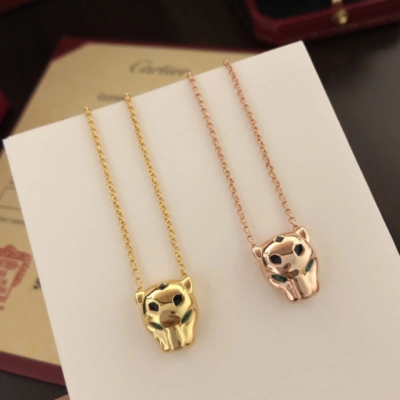 Cartier Necklaces Sleek 216933