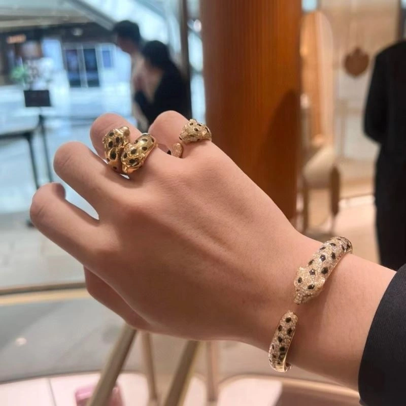 Cartier Rings ZipUp 217697