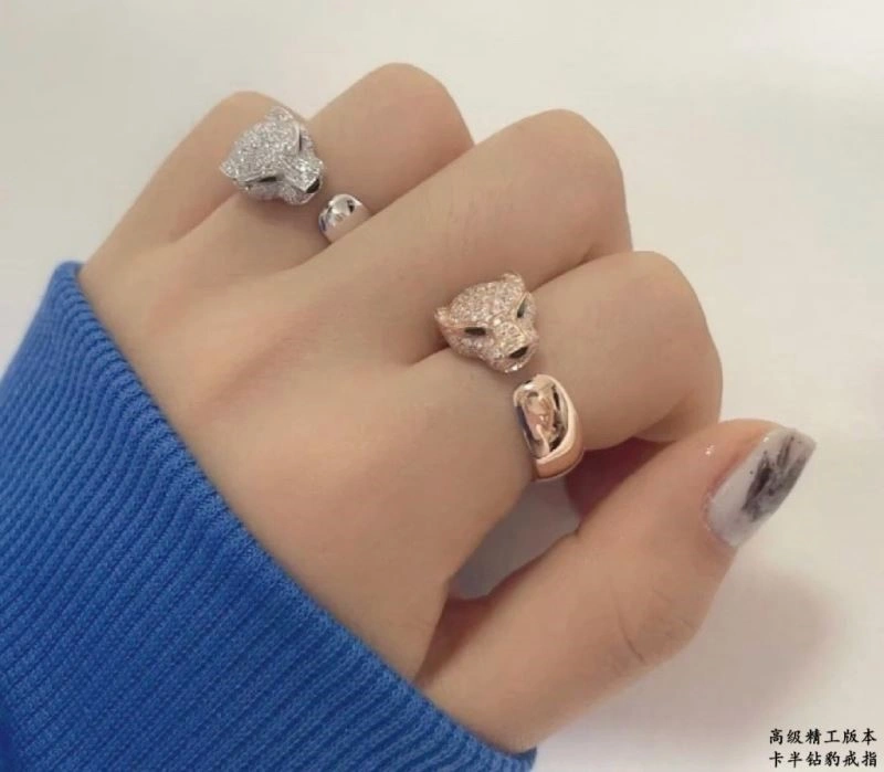 Sporty Cartier Rings 217387