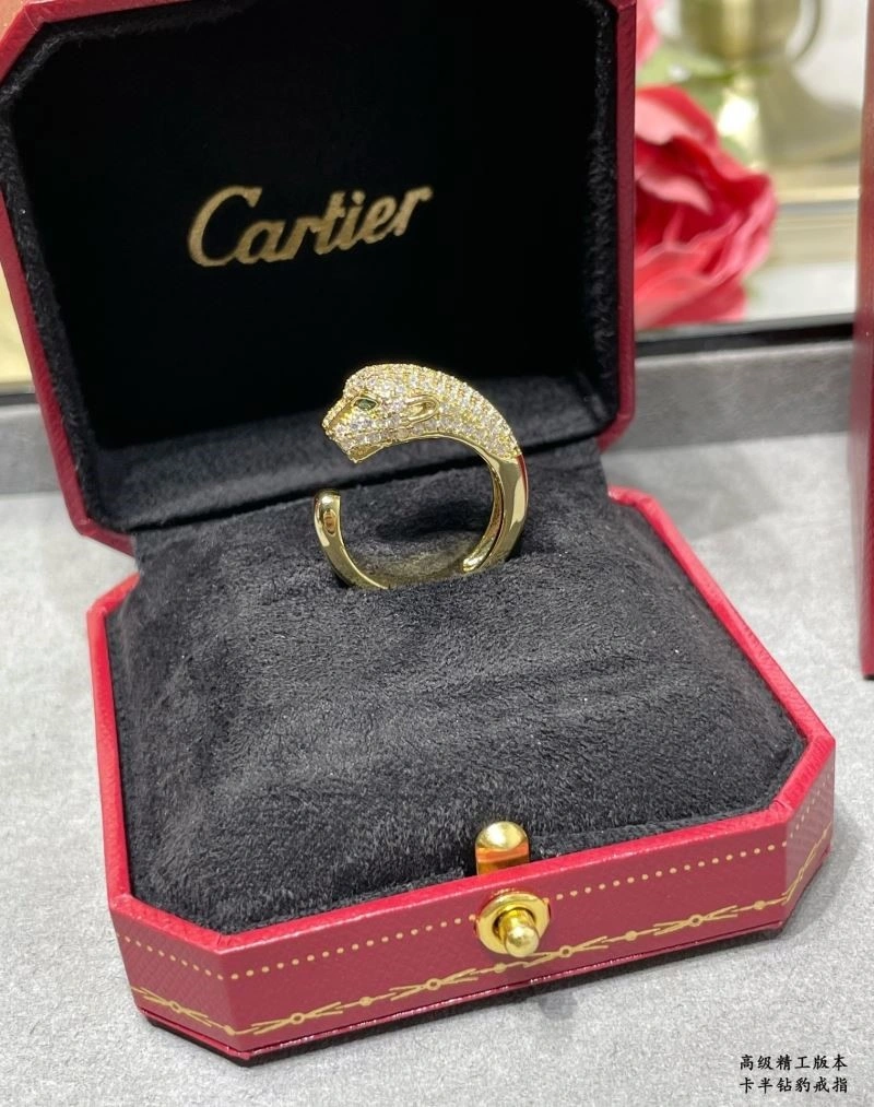 Sporty Cartier Rings 217387