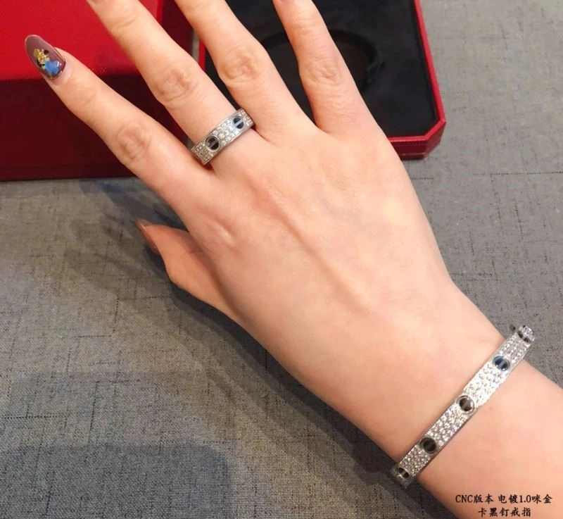 UrbanChic Cartier Rings 217249