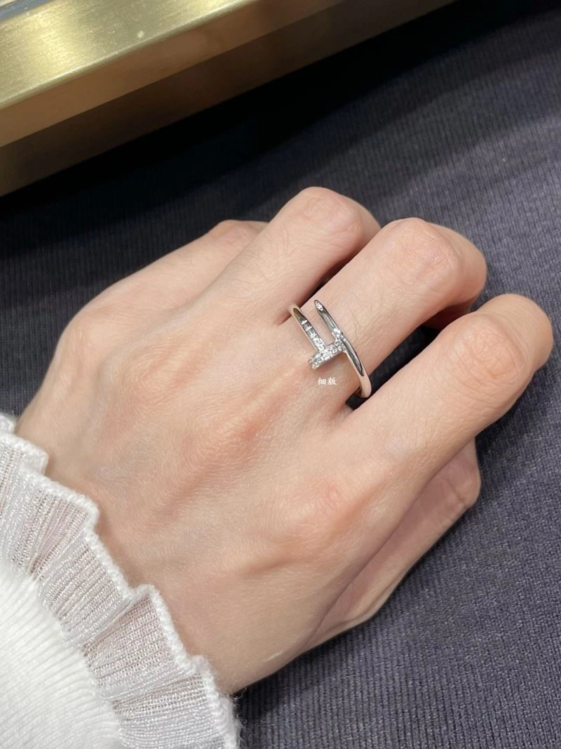 Snug Cartier Rings 217225