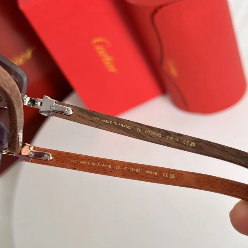Minimalist Cartier Sunglasses 277472