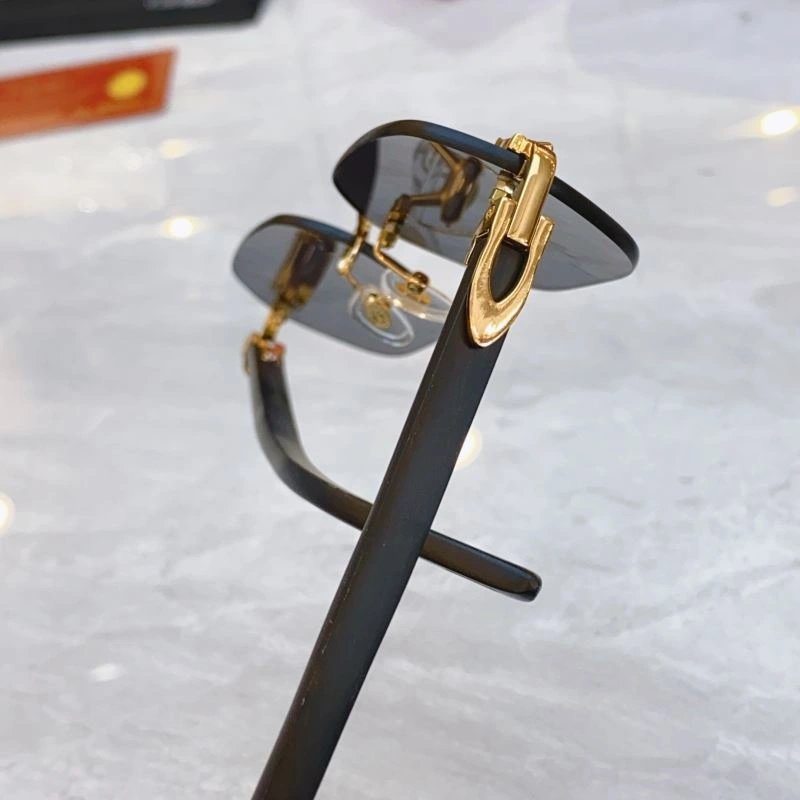 Sleek Cartier Sunglasses 277531