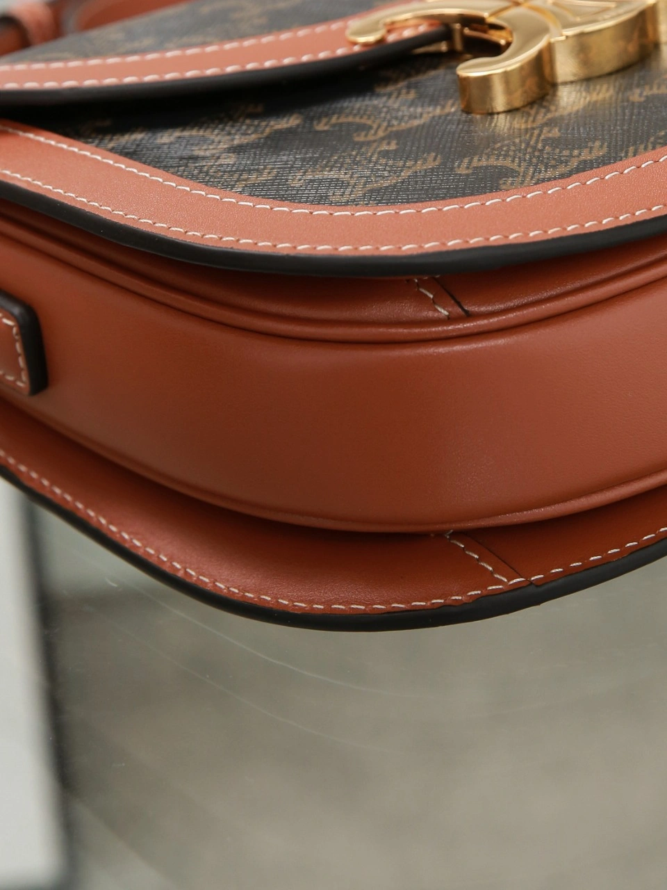 Comfortable Celine Besace Bags 78540