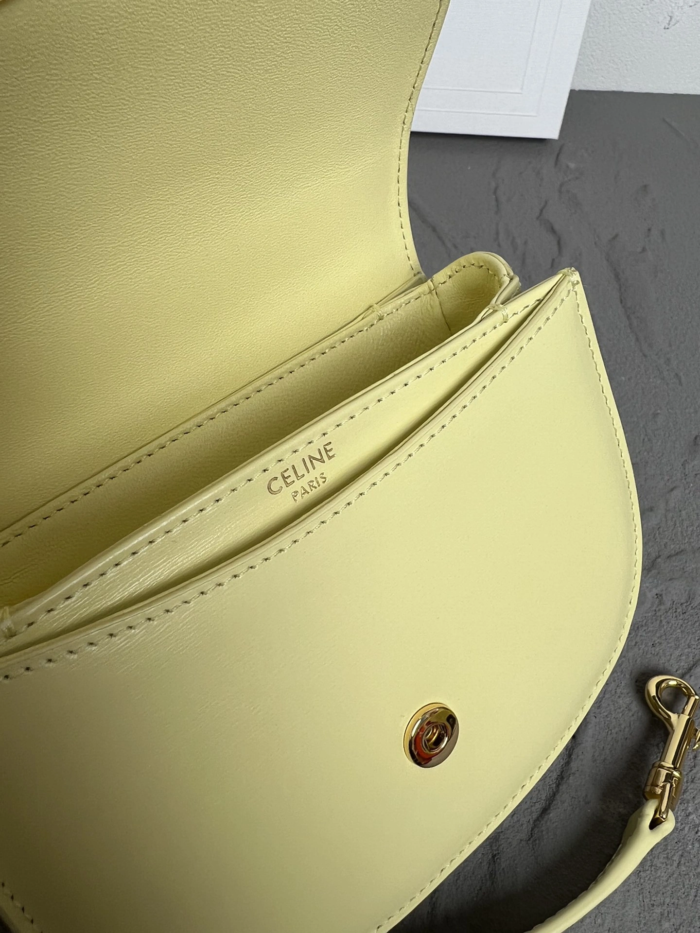 Celine Besace Bags Snug 78527