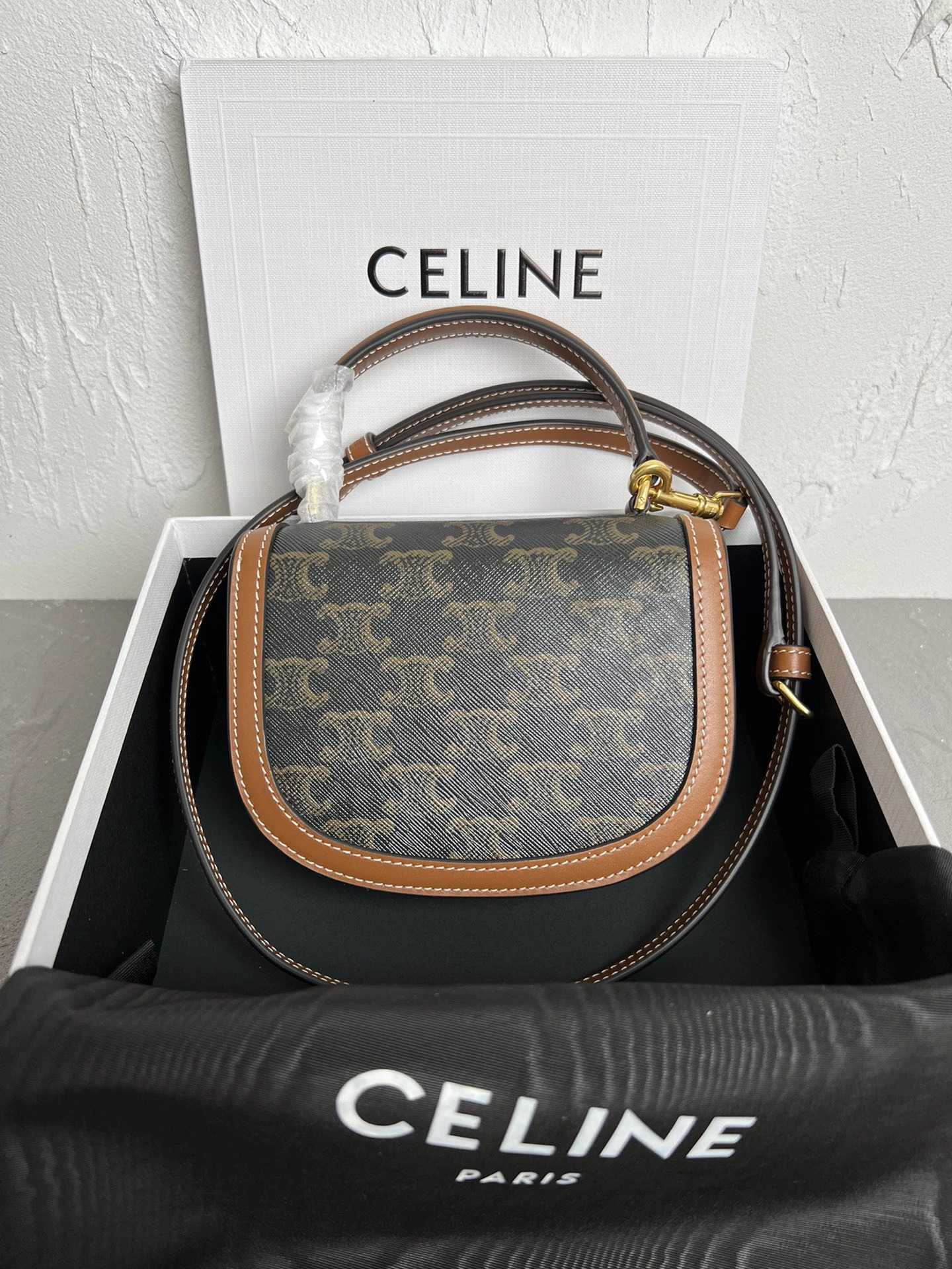 Celine Besace Bags FashionForward 78518